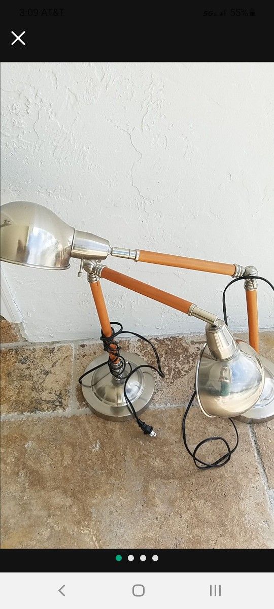 2 Wooden Desk Lamps