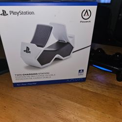 PlayStation Twin Charging Station 