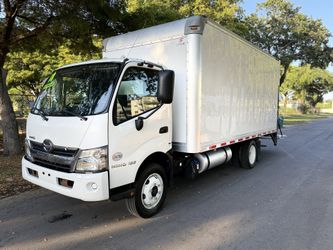 2018 Hino 195