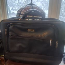 Carry On Briefcase With Handle 