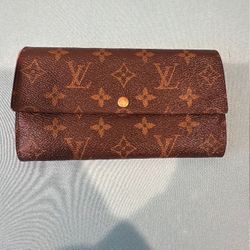 Authentic LV Wallet 