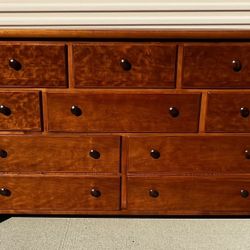 Dresser - First Impression Thomasville 10 Drawers