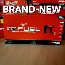 M18 FUEL GEN II 18-Volt 18-Gauge Lithium-Ion Brushless Cordless Brad Nailer Kit with One 2.0 Ah Battery, Charger and Bag