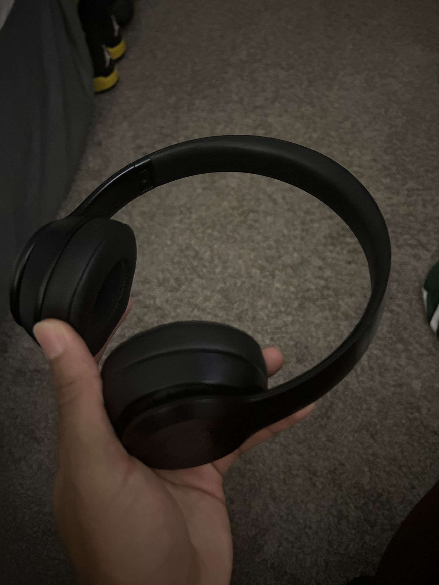 Beats solo 3 wireless