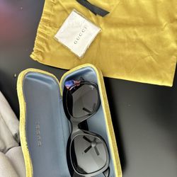 Women’s Gucci Sunglasses 