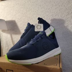 SKORA  running Shoe Sz. 13 Men's 