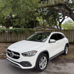 2022 Mercedes Benz GLA 250 Sport 