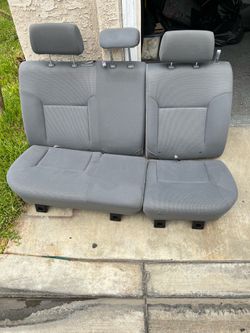 Toyota Tacoma seats