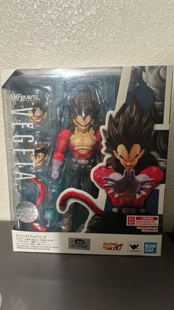 S.H. Figuarts Super Saiyan 4 Vegeta Figure