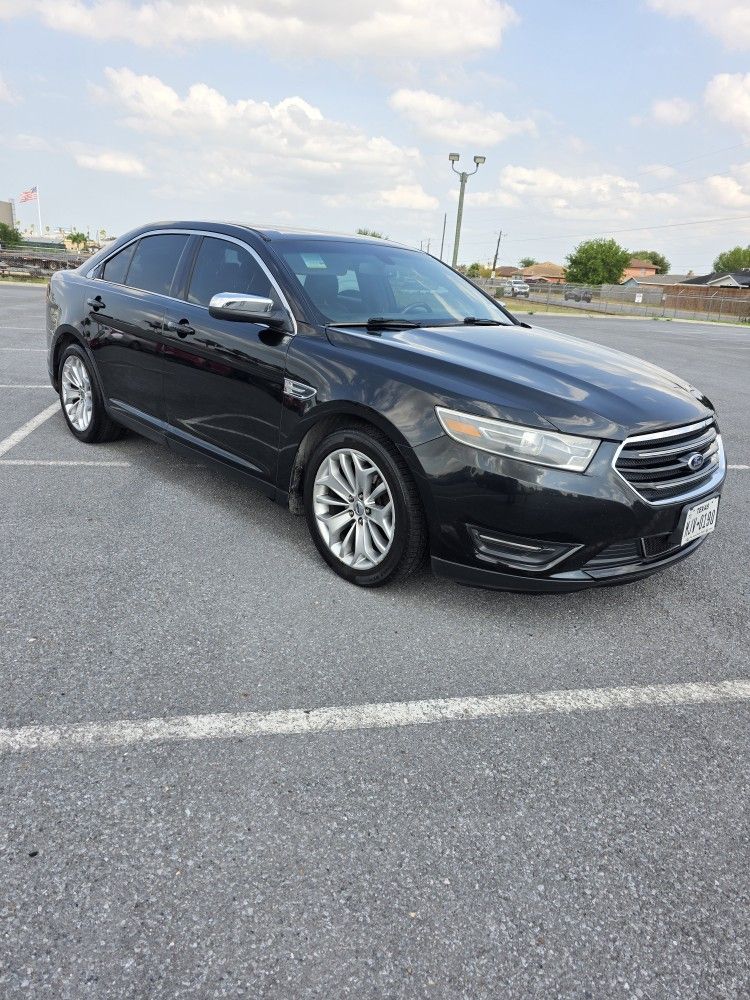 2014 Ford Taurus
