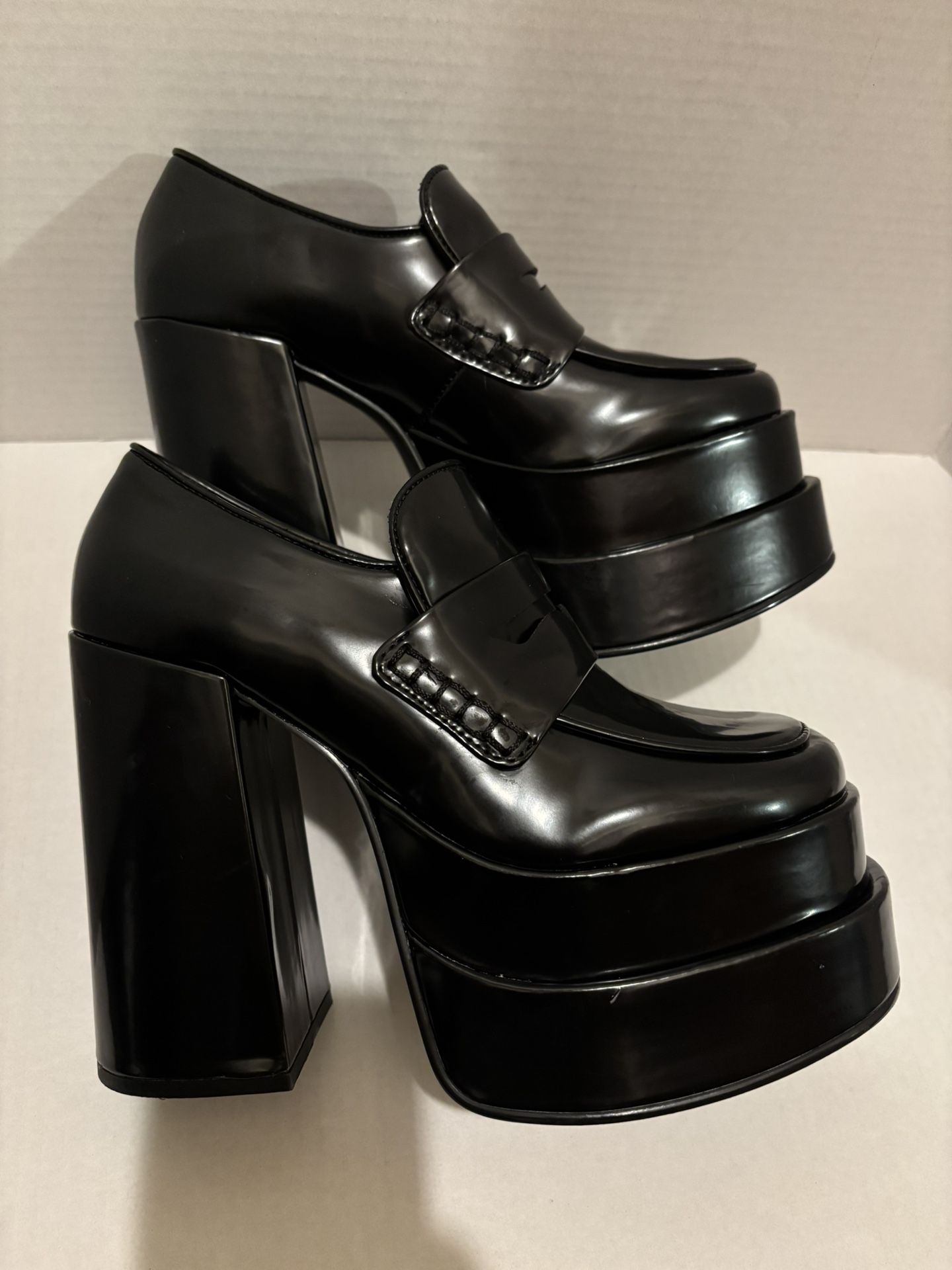 Platform Shoes size 5