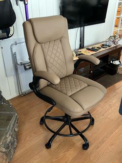 Tan Leather Executive Office Chair - new