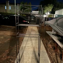 BATHROOM BLACK RACK - 20$ Like New - Firmed Price 25$ 