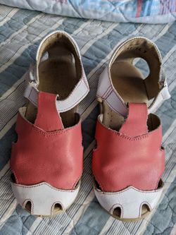 Girls size 10 toddler leather sandals made in Italy $18 each or all 3 or $45