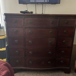 Dresser Set