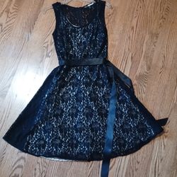 Plenty by Tracy Reese black with silver lining size 6 flared dress