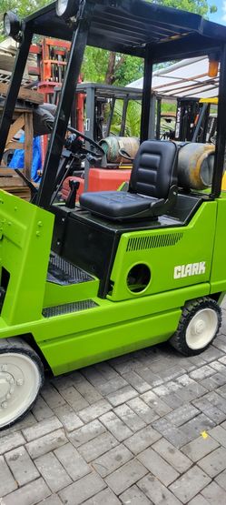 Forklift Clark 5000 Libras 