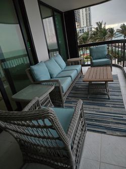 6-piece wicker-style patio furniture set