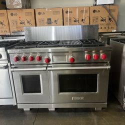 Wolf 36”Wide Dual Fuel Range Stove In Stainless Steel 