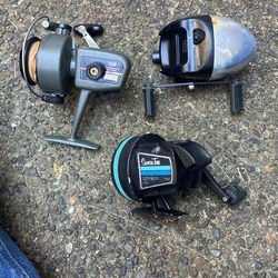 3 Fishing Reels 2 Zebco and 1 Seven Ten Johnson