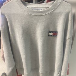 Tommy Hilfiger Sweatshirt Size Large Never Worn