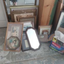 Antique Whole Bunch Of Mirrors Pictures And Picture Frames 60 Or More Pieces $60