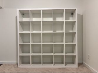White floor storage unit