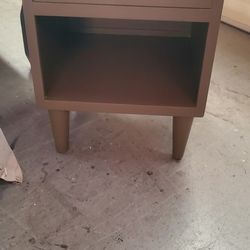 Beautiful  Brown End Tables/nightstands  24 " Tall X18x18
