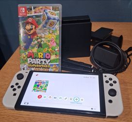 OLED Nintendo Switch LIKE NEW