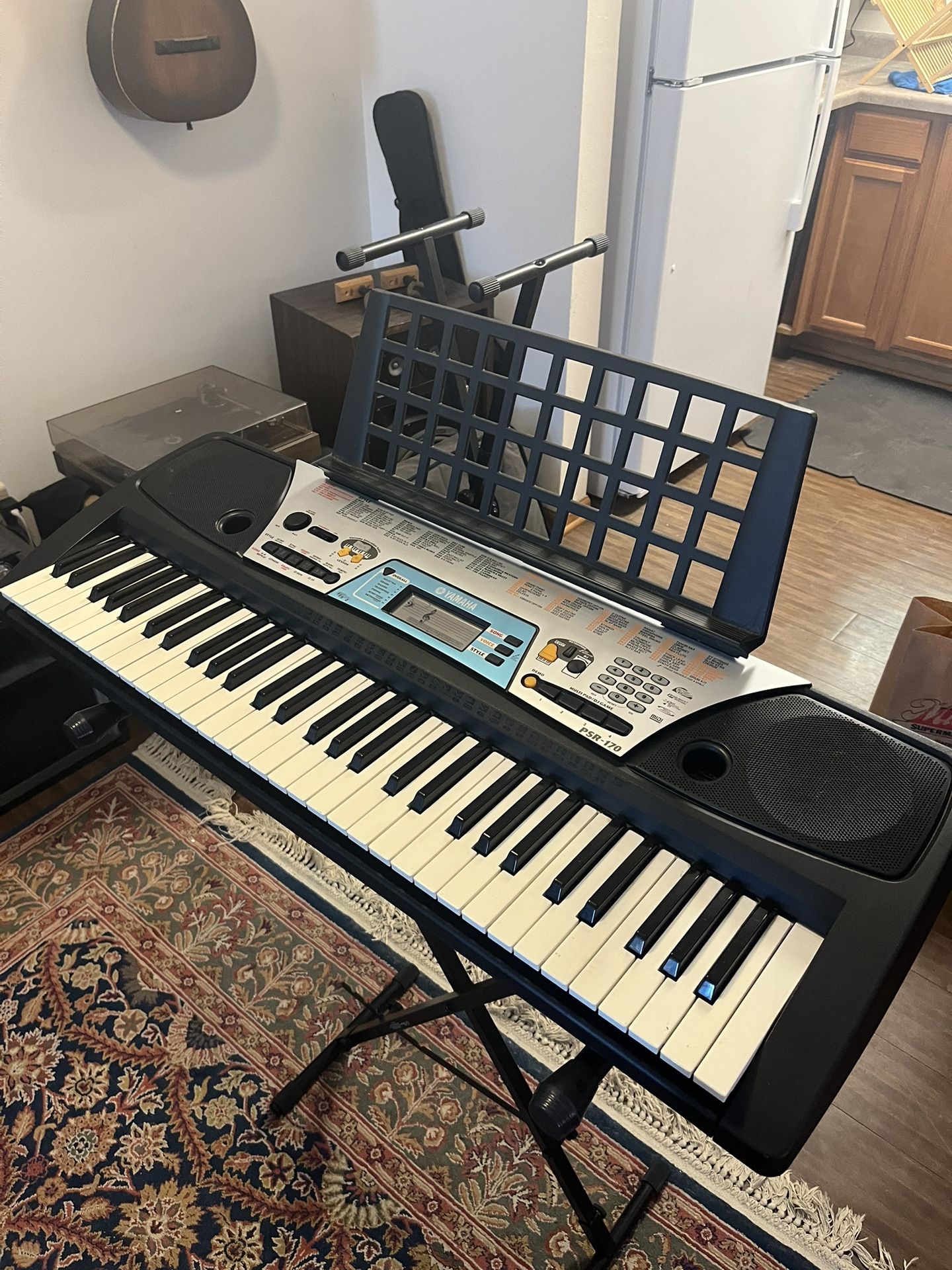 Yamaha PSR170 Keyboard