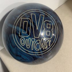 DV8 Outcast 15 Pounds Bowling Ball