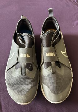 Nike Kids Grey Tennis Shoes Size 5