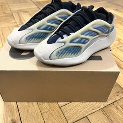 Yeezy 700