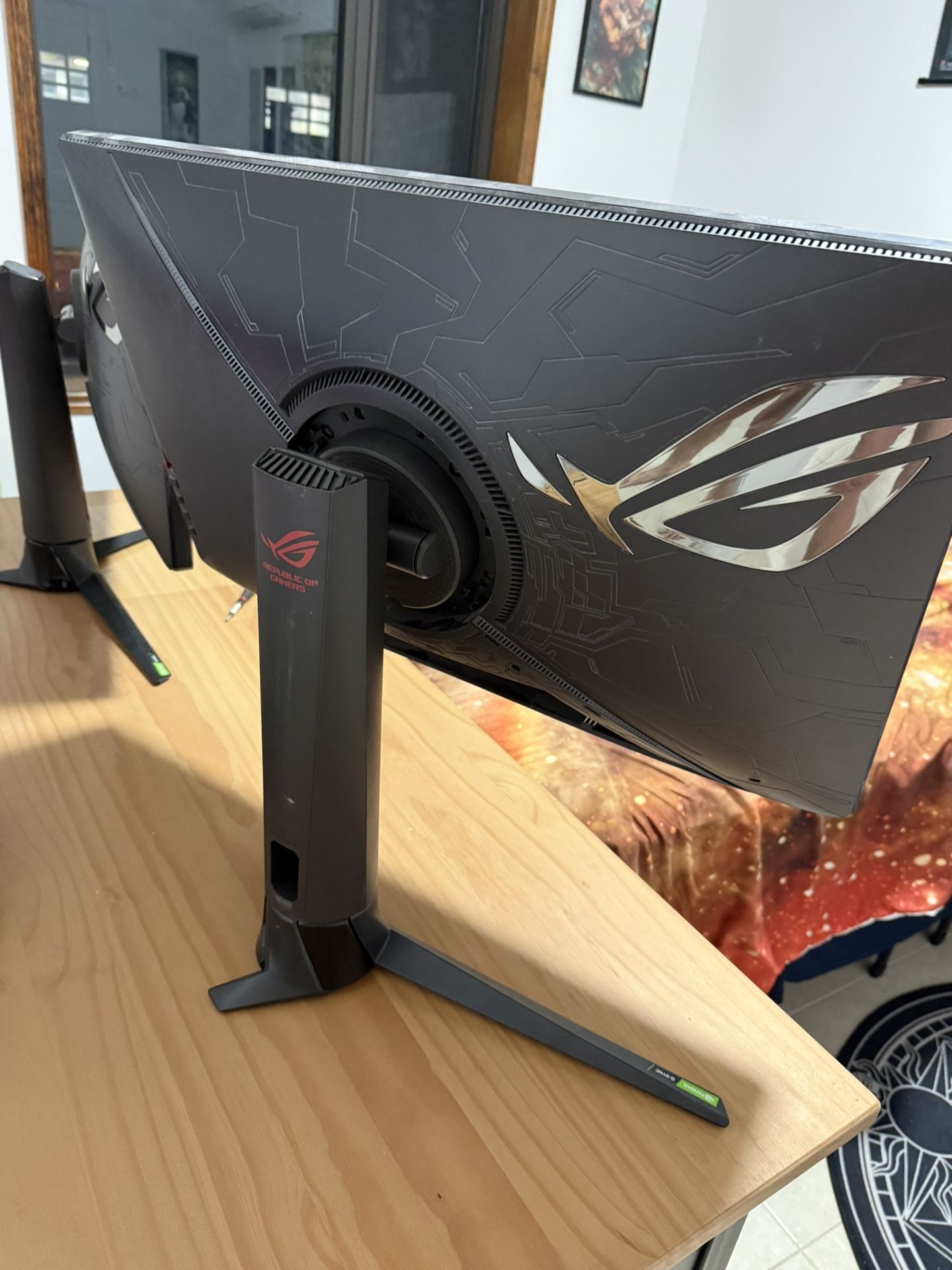 ASUS ROG Strix 27” 4K HDR 144Hz DSC Gaming Monitor (XG27UQR)