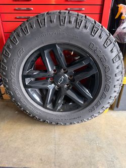 Goodyear Wrangler Duratrac LT275/65R18
