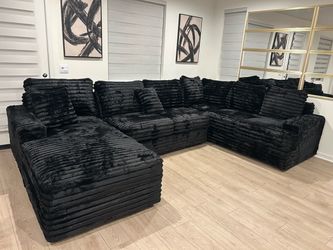 BRAND NEW USA 🇺🇸 MADE OVERSIZED PLUSH SECTIONAL