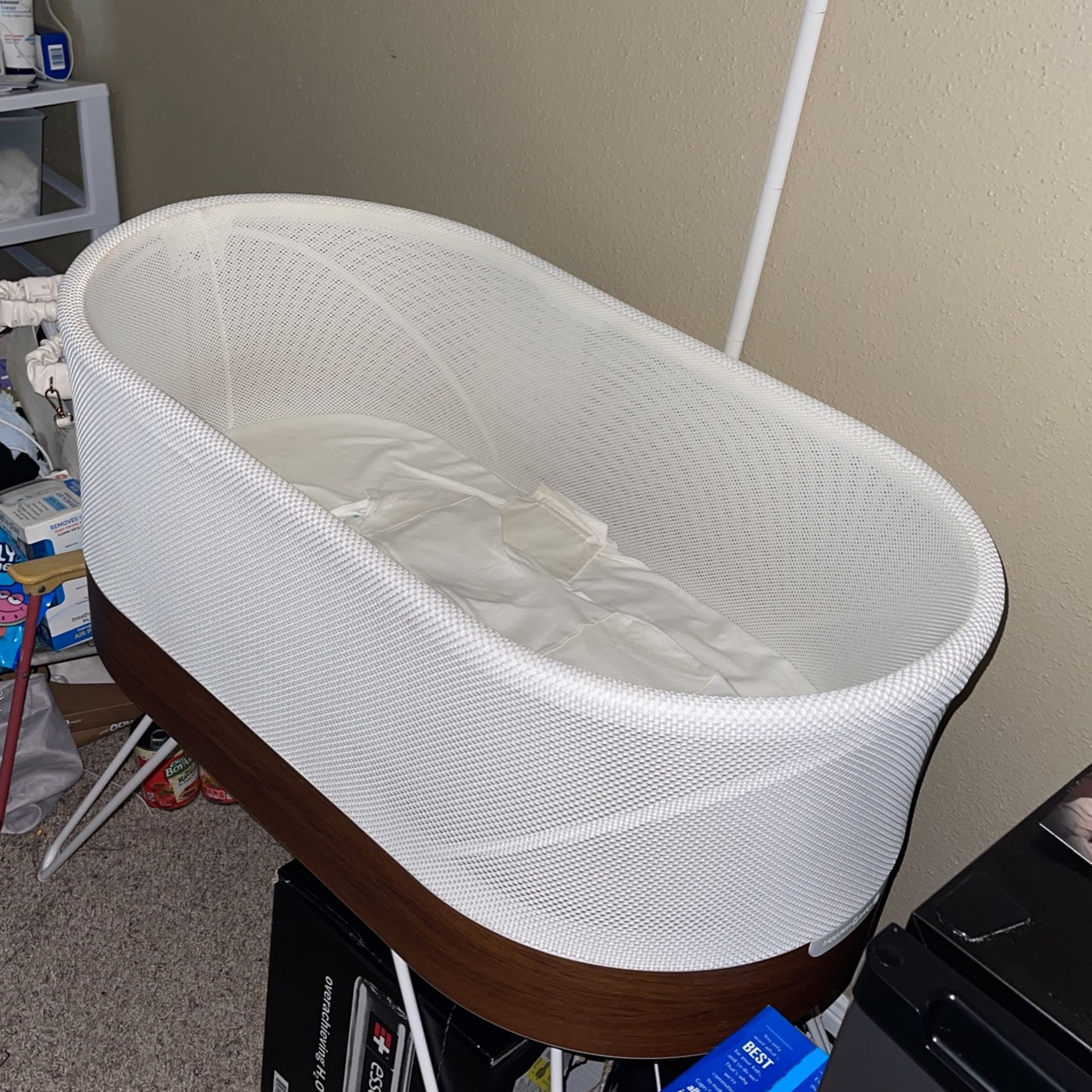 Snoo Happiest Baby Bassinet 