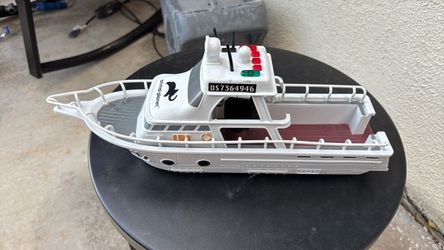 Animal planet boat