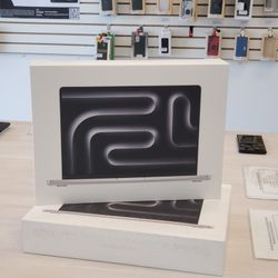 Apple MacBook Pro 14 Inch M3 Chip Brand New 11 C CPU 14 C GPU 18gb Ram 512gb SSD - 5 Dollars Down No Credit Needed 