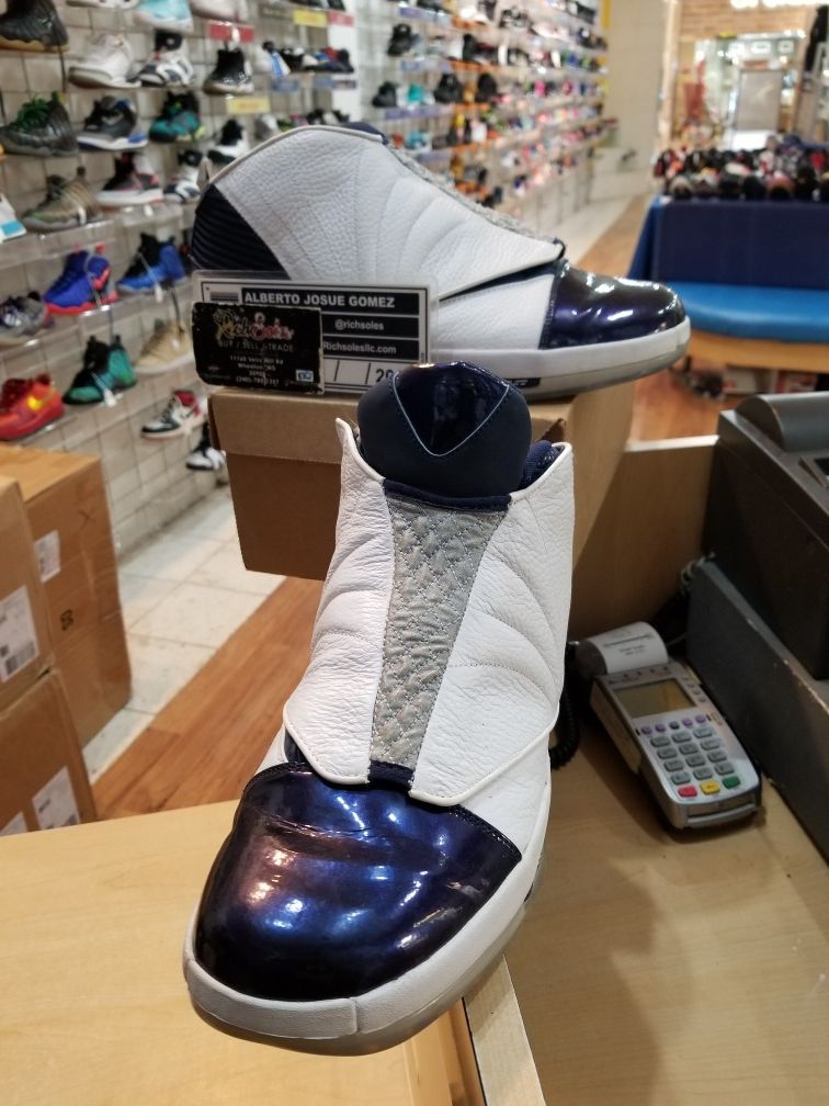 Air Jordan 16 Midnight Navy Size 12
