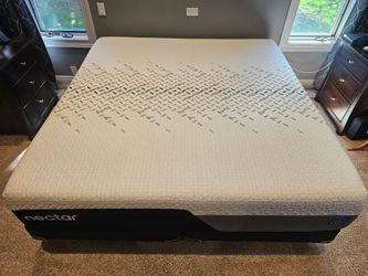 Nectar Luxe King-size mattress