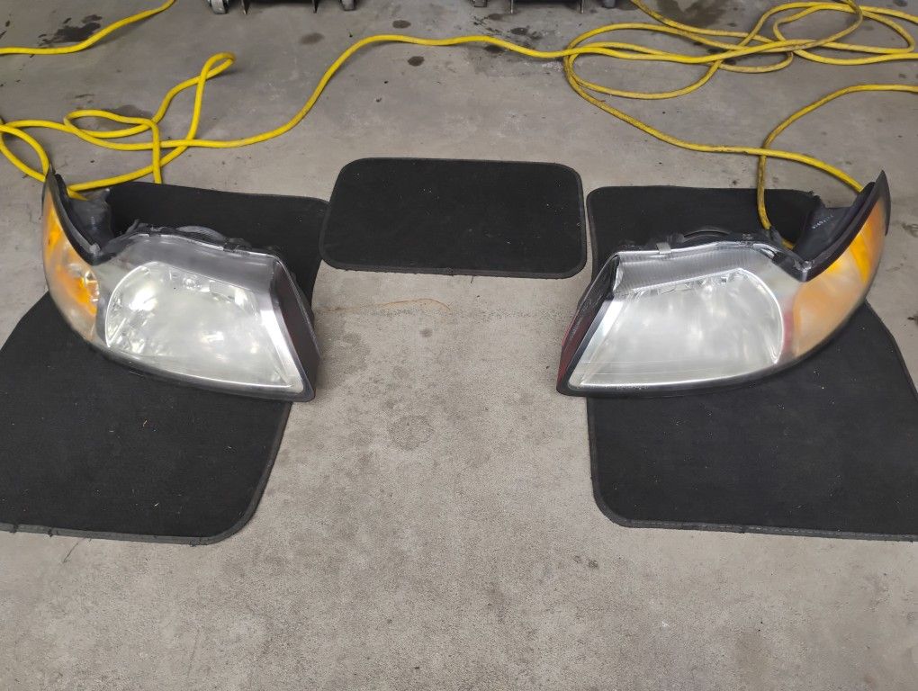 2000-2004 FORD MUSTANG HEADLIGHTS PARTS