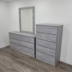 Dresser Whit Mirror And Chest - Comoda Con Espejo Y Gavetero 