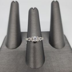 14kt White Gold Diamond Ring