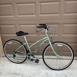 GT Windstream Hybrid. Steel. 21 Speed. BRAND NEW TIRES. 700c (29”) Wheels. 16.5 Size. 