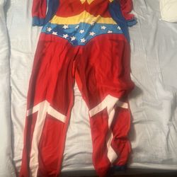 Wonder Woman Adult XL(Zip Hooded Halloween Sleepwear Costume