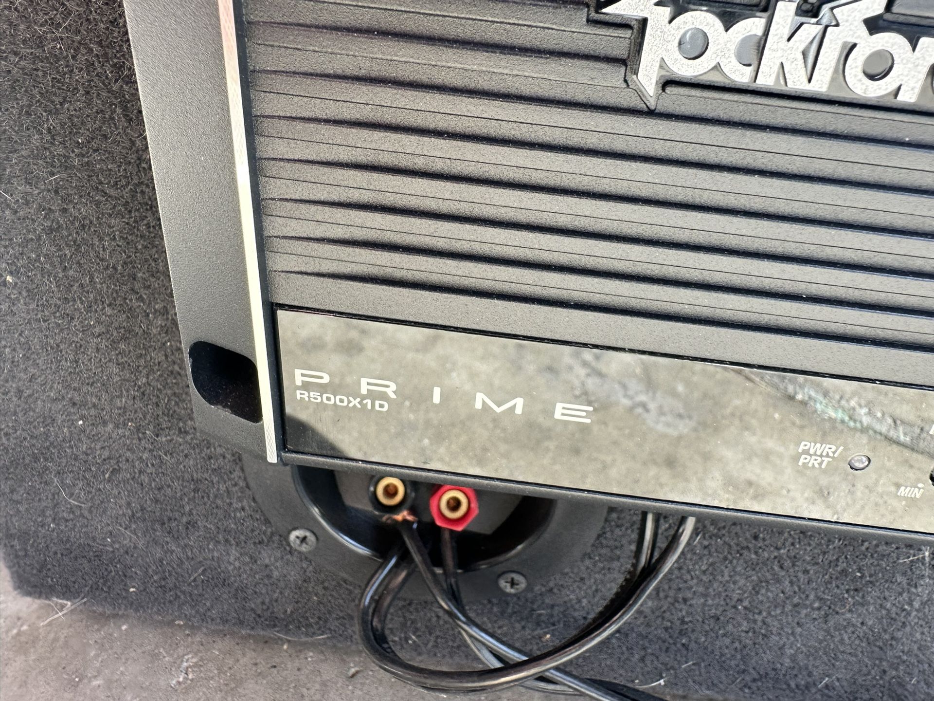 2 10”subwoofer amp and box