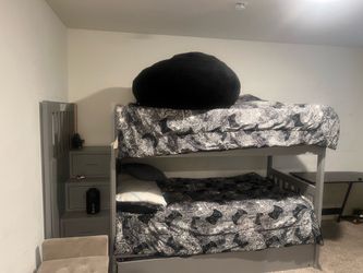 Bunk bed triple