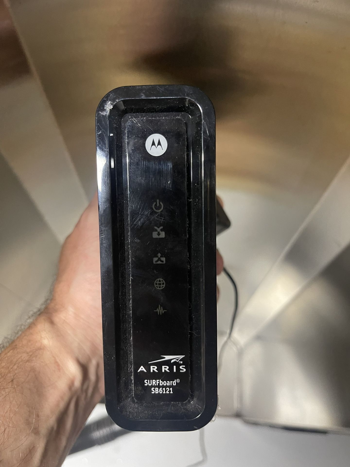 Motorola Arris SURFboard SB6121 Cable Modem
