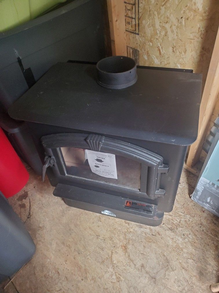 Country Hearth Wood Stove & Chimney Adapter Kit for Sale in Seattle, WA OfferUp